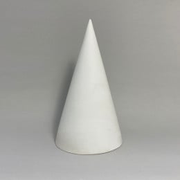 Геометрична фігура Конус великий 20 см висота, 11 см діаметр