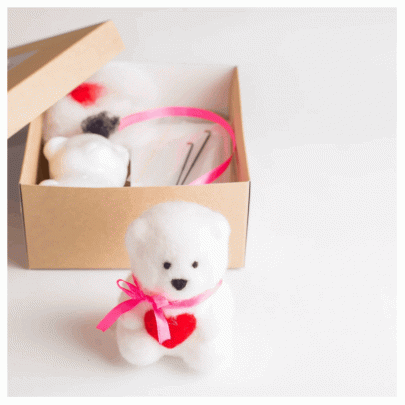 Набор для валяния Медведь с сердечком