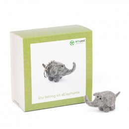 Набір для валяння брелок Diy felting kit "Elephant" 