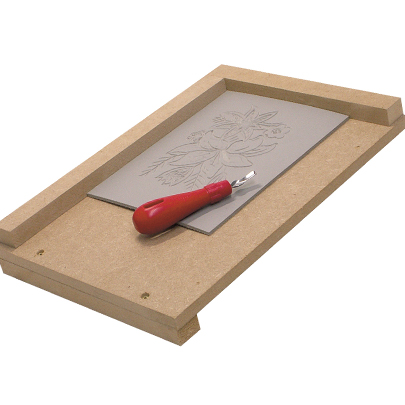 Доска из ДСП для работы с линогравюрой Essdee 300х200 мм/ -